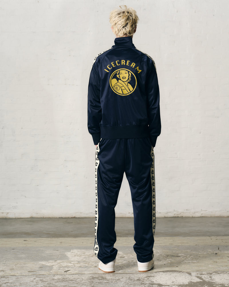 Look 18