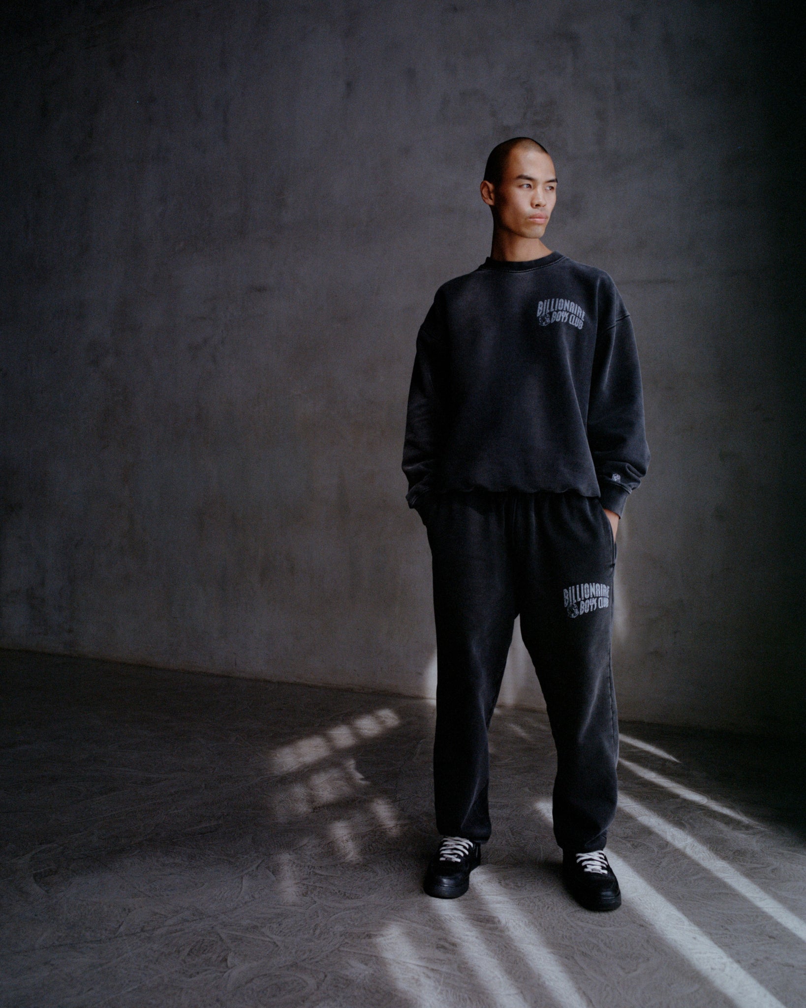 BBC BILLIONAIRE BOYS CLUB EU スウェットパンツ XS WASHED ARCH LOGO SWEATPANTS - WASHED BLACK – Billionaire Boys Club
